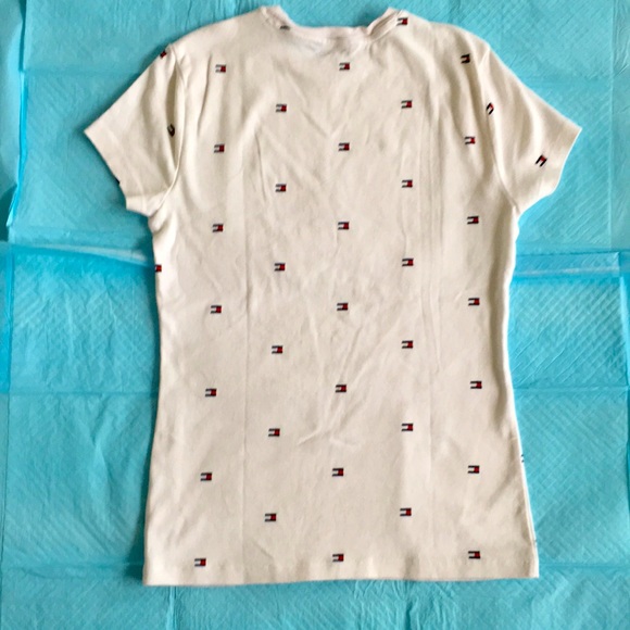 NWOT: Tommy Hilfiger T-Shirt - New with No Tags! - Picture 4 of 8